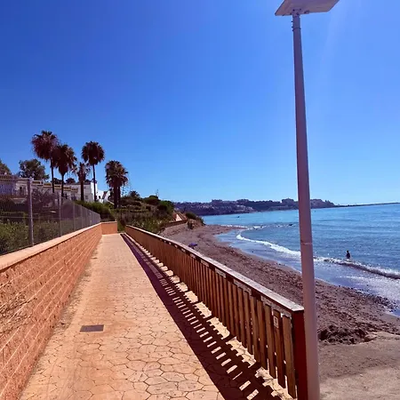 Διαμέρισμα Coastal Apartment-Sleeps 5 Pool Garden Acon Freep