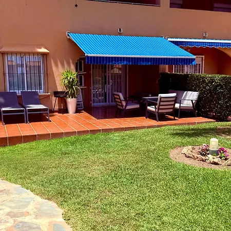 Coastal Apartment-sleeps 5 Pool Garden Acon Freep * 埃斯特波纳